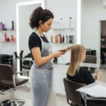 PE protective hairdressing apron (50 pc.) - Image 2